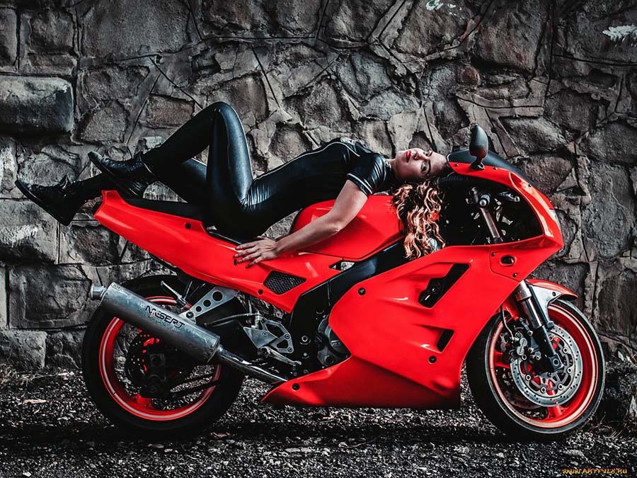 Beautiful girl Beautiful girls and motorcycles in Osaka