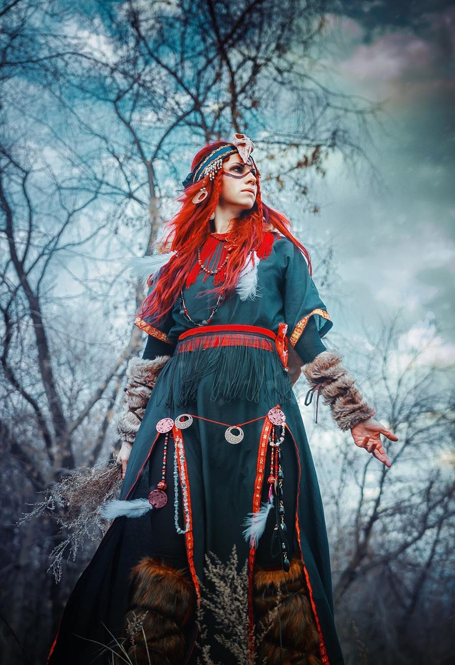 Take a pause and enjoy Girls in Slavic costumes — streaming from Osaka