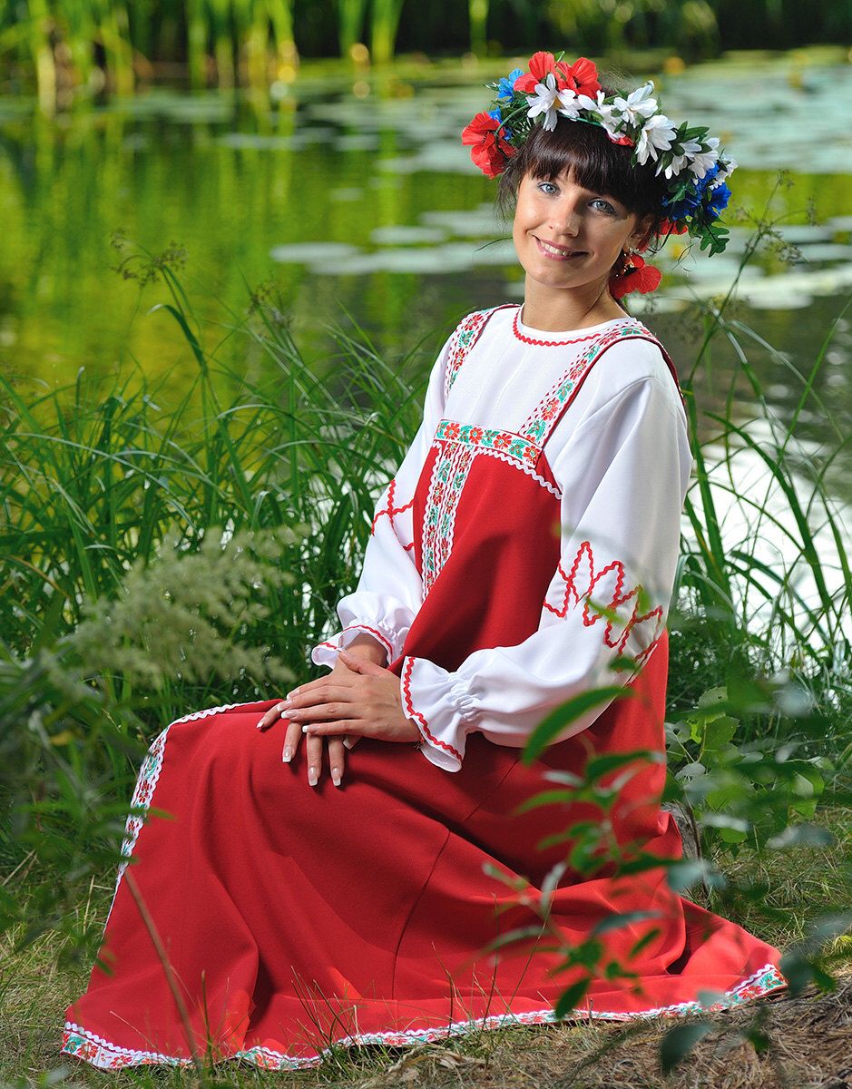 Beautiful girl Girls in Slavic costumes in Osaka
