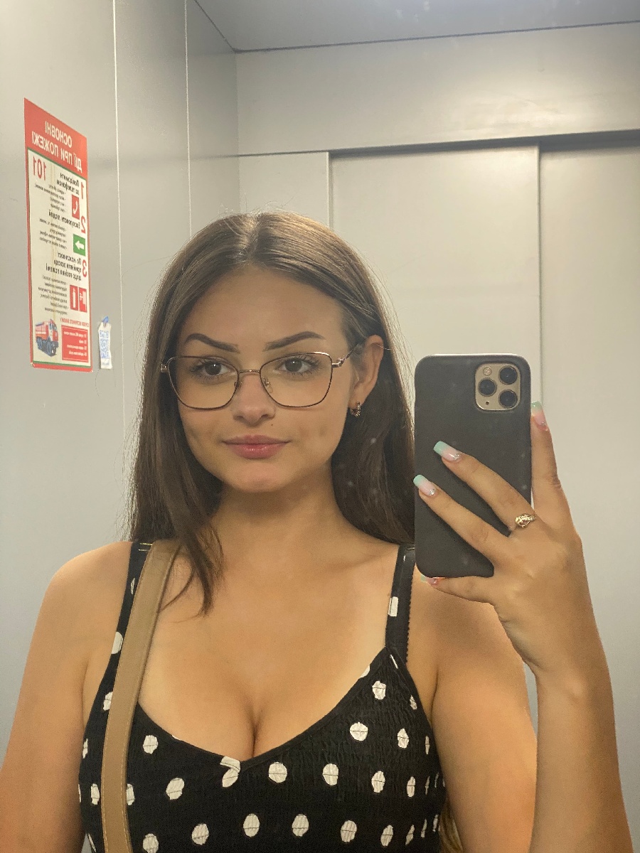 Sexy model Stacy in Osaka