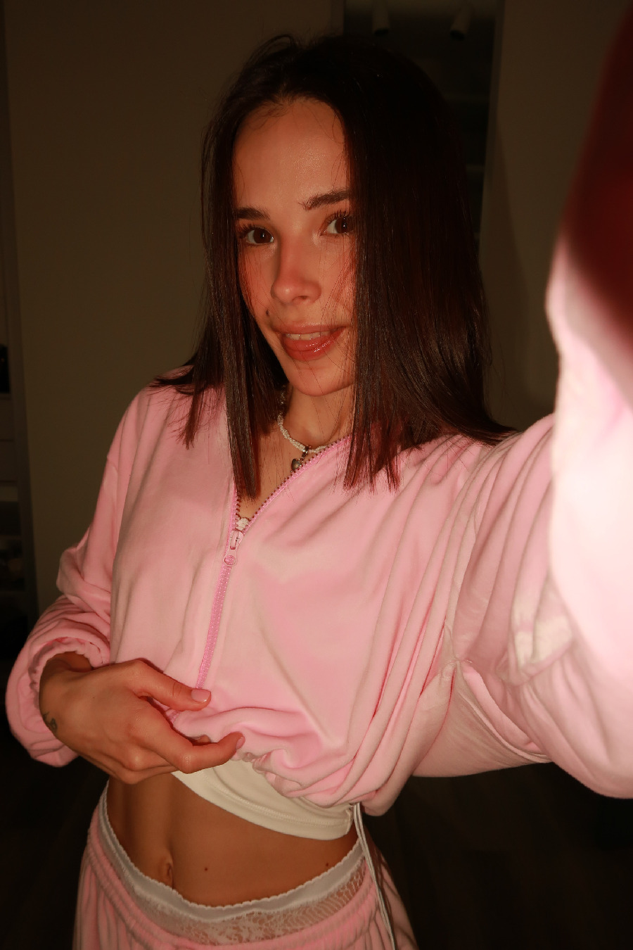 Tina brings the glow — live moments in Osaka